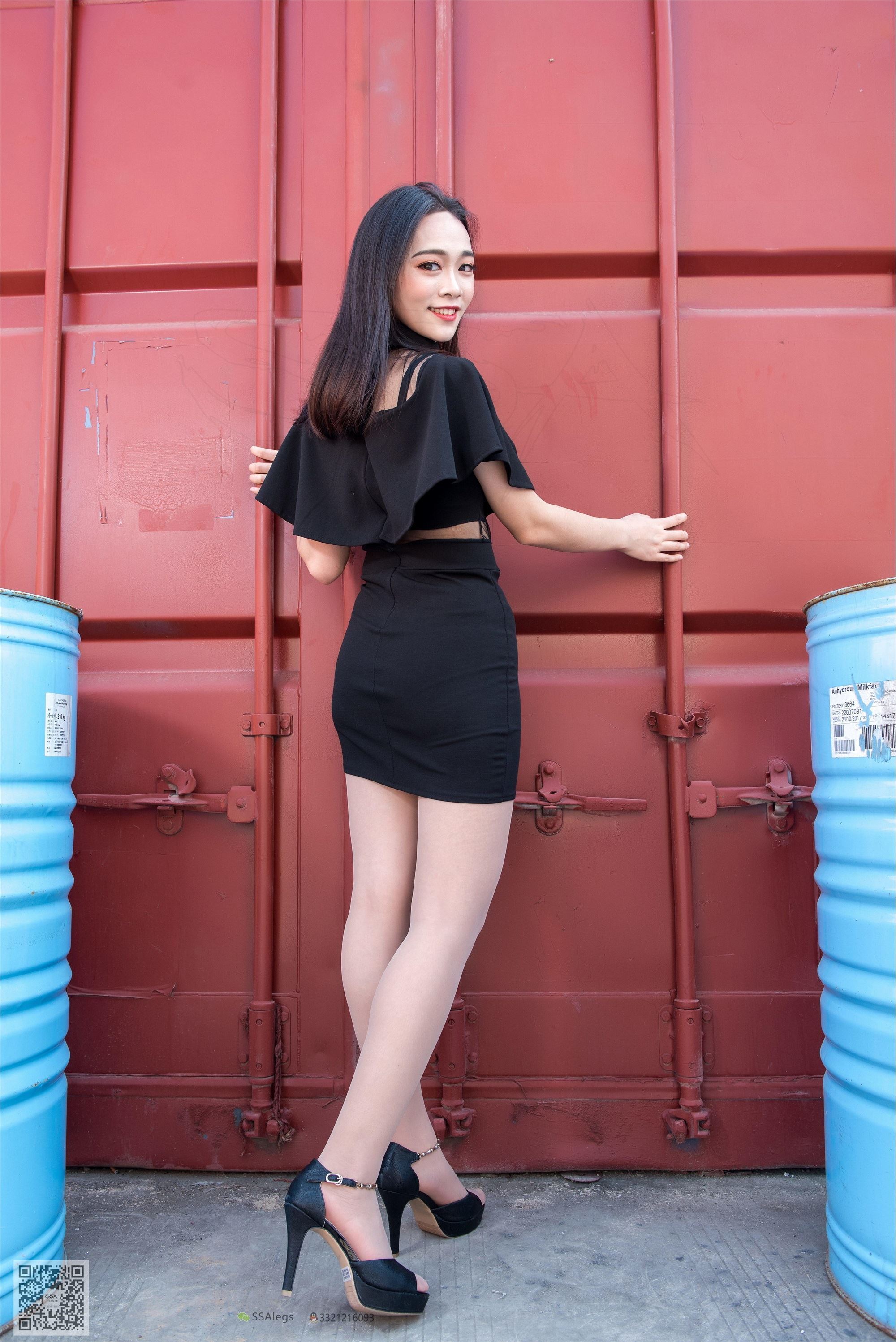 SSA丝社 NO.042 治愈系笑容高姐小凤文艺街拍